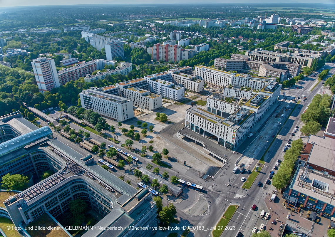 07.06.2023 - Perlach Plaza, PEP, Rentenversicherung, Wohnring, WACKER-Chemie in Neuperlach